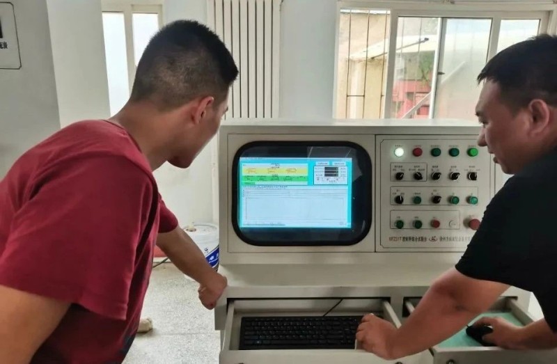Qingdao Ruichen-Siegel absolvierte den CSH-X-05 PTFE Oil Seal Test
